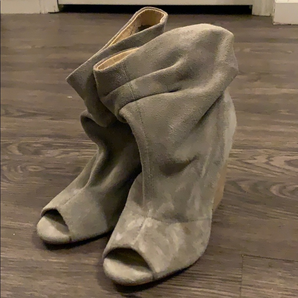 Open toed booties